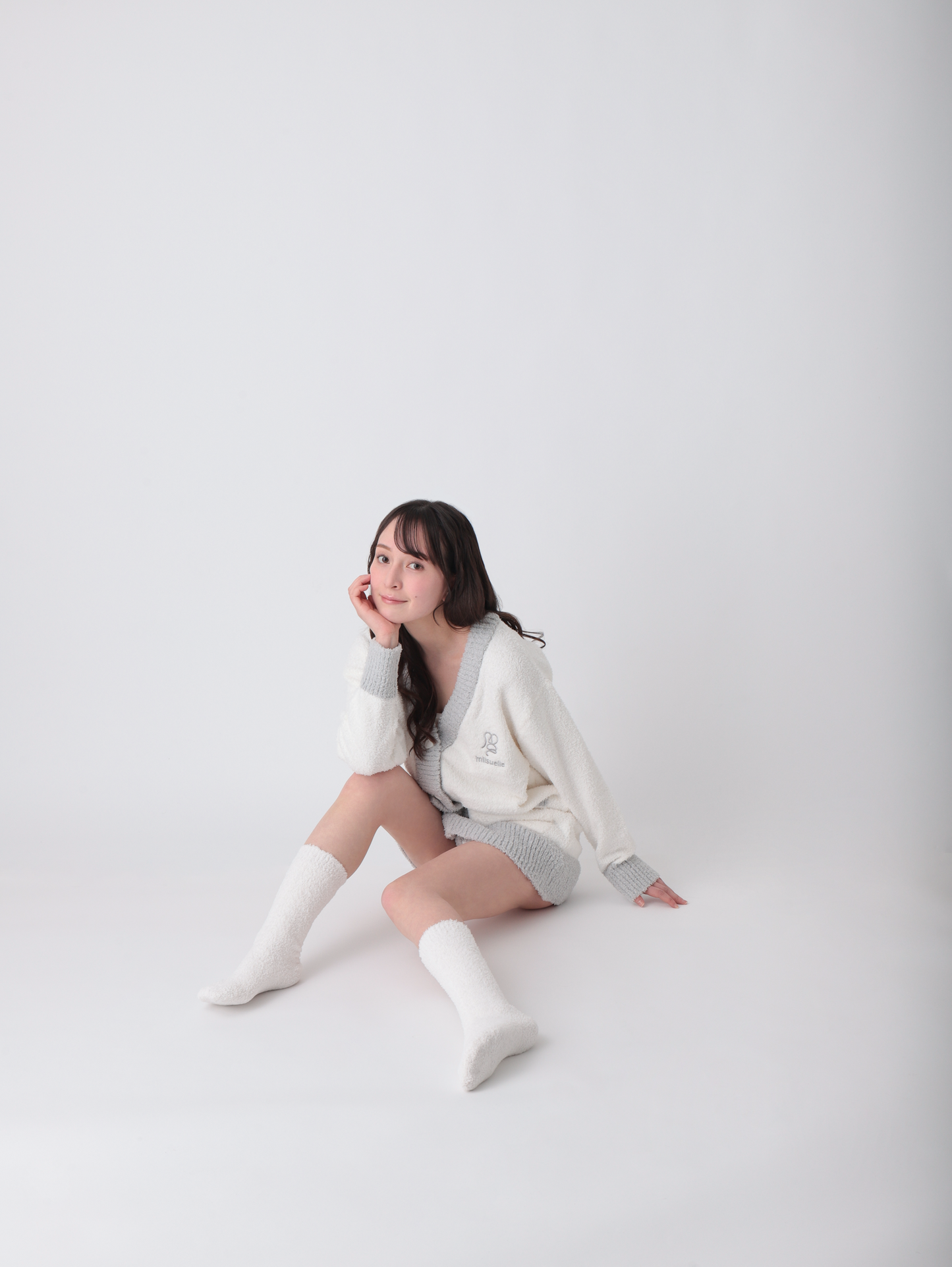 MS Off-White Gray Cardigan